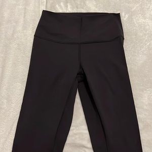Lululemon wunder under size 6